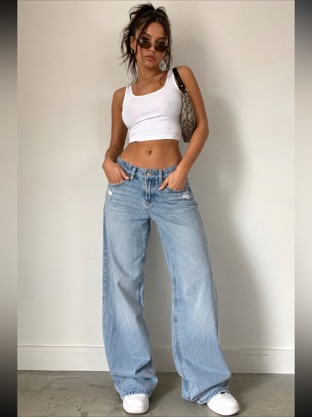 Hollister Low Rise Baggy Jeans Light Wash Denim Pants Y2K - Size W25 Regular